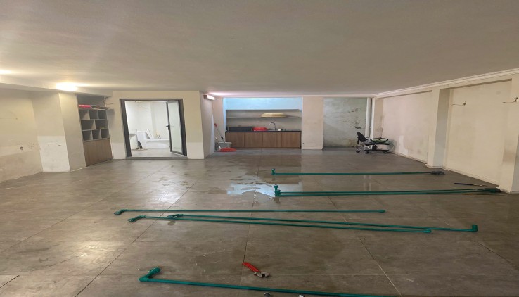 Cho thuê LÀ BIA, SPA, KD SẠCH MBKD Phố Trung Kính, Cầu Giấy 4 tầng, 140m2, 62 Triệu
